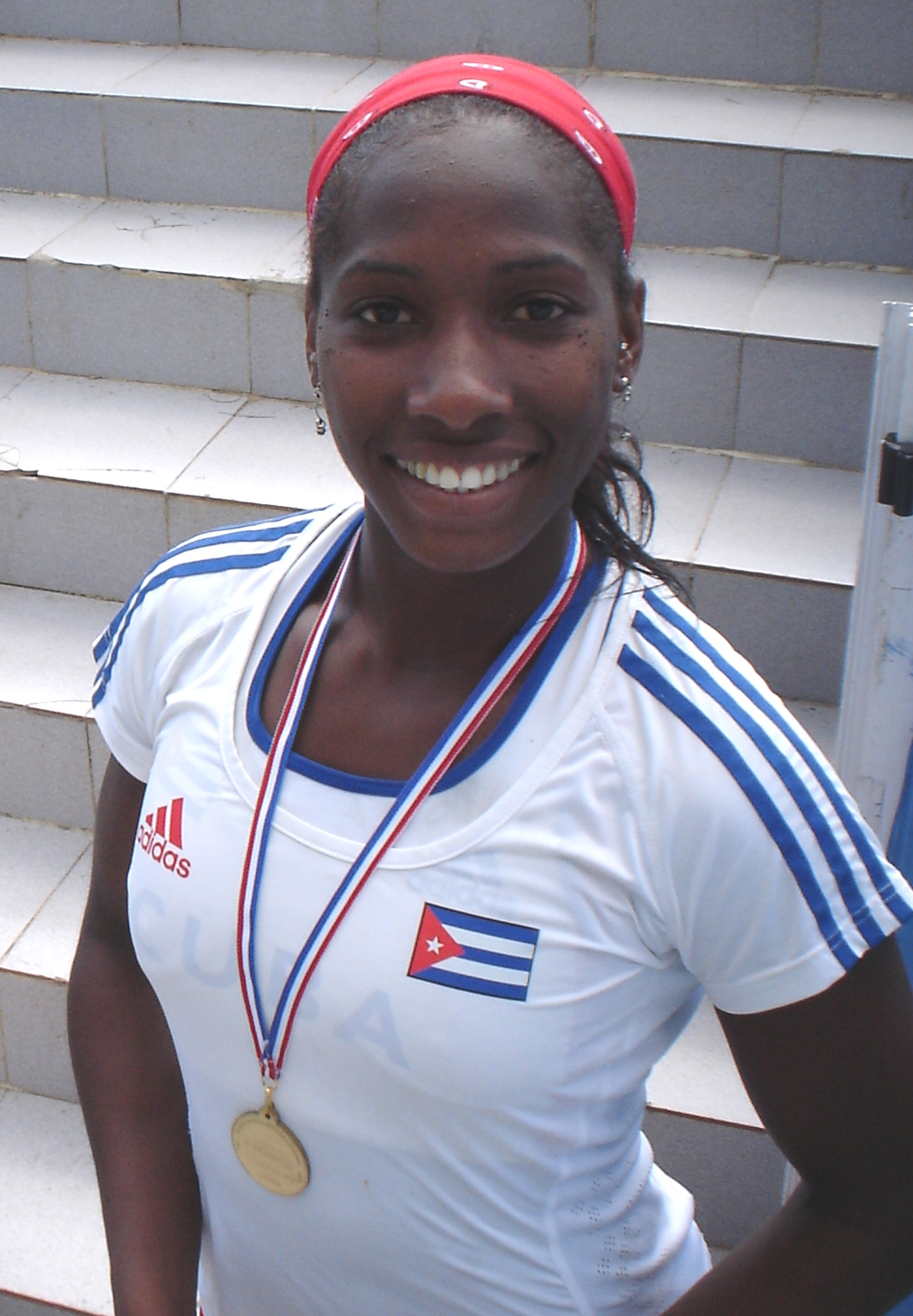 Yarisley1.