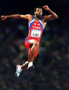 El atleta cubano: Salto triple
